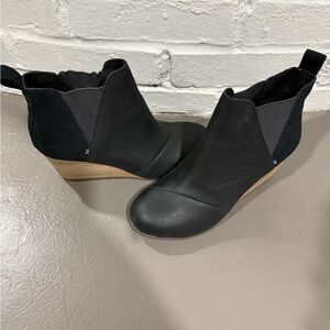 TOMS Kelsey Wedge Booties